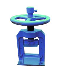 岩芯劈样机（中西器材）此劈样机切割岩心*长度为200毫米，*岩心直径90毫米M391628