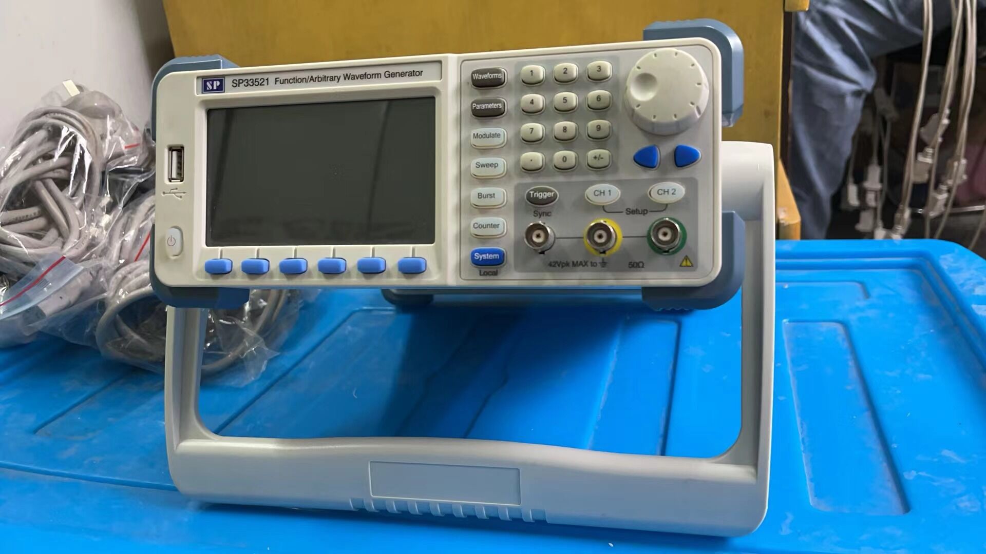 函数信号发生器KM1-SP33521-31