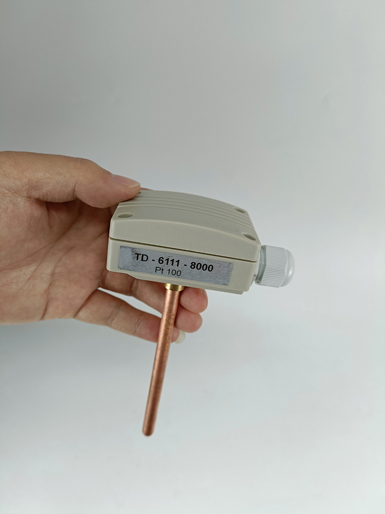 温度传感器AK877-TD-6111-8000