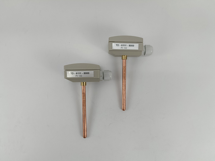 温度传感器AK877-TD-6111-8000