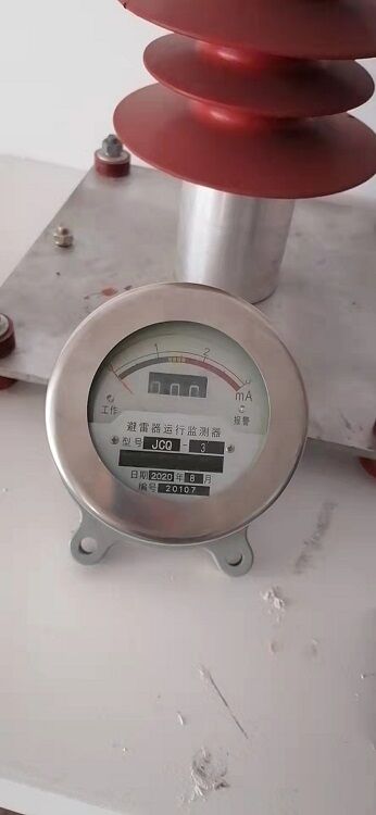 110KV氧化锌避雷器YH10W5-108/281+JCQ3A型监测器（每组等于三只避雷器配三个检测器）YH10W5-108/281+JCQ3A