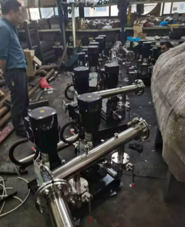 隔油池潜污泵/搅匀潜水泵/污水隔油提升设备（搅匀潜水泵 材质铸铁+口径65的耦合装置+导轨+链条+液位控制柜+浮球）65JYWQ25-13-1400