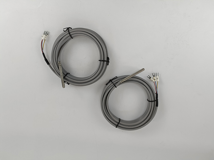 风冷机组温度传感器AK877-TD-6240-8/6 DH