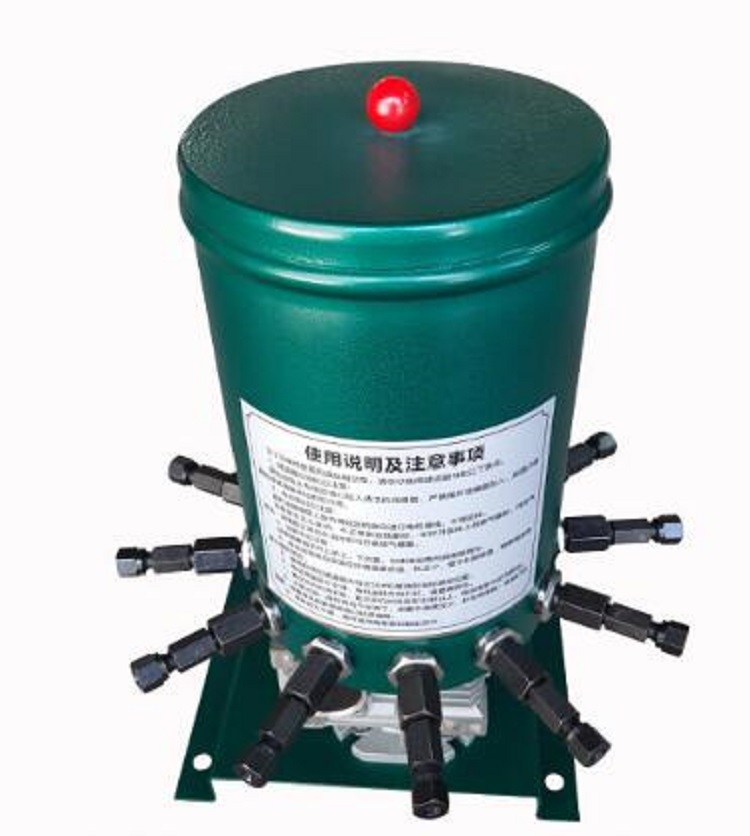 多点电动干油泵SR81-DDB-12