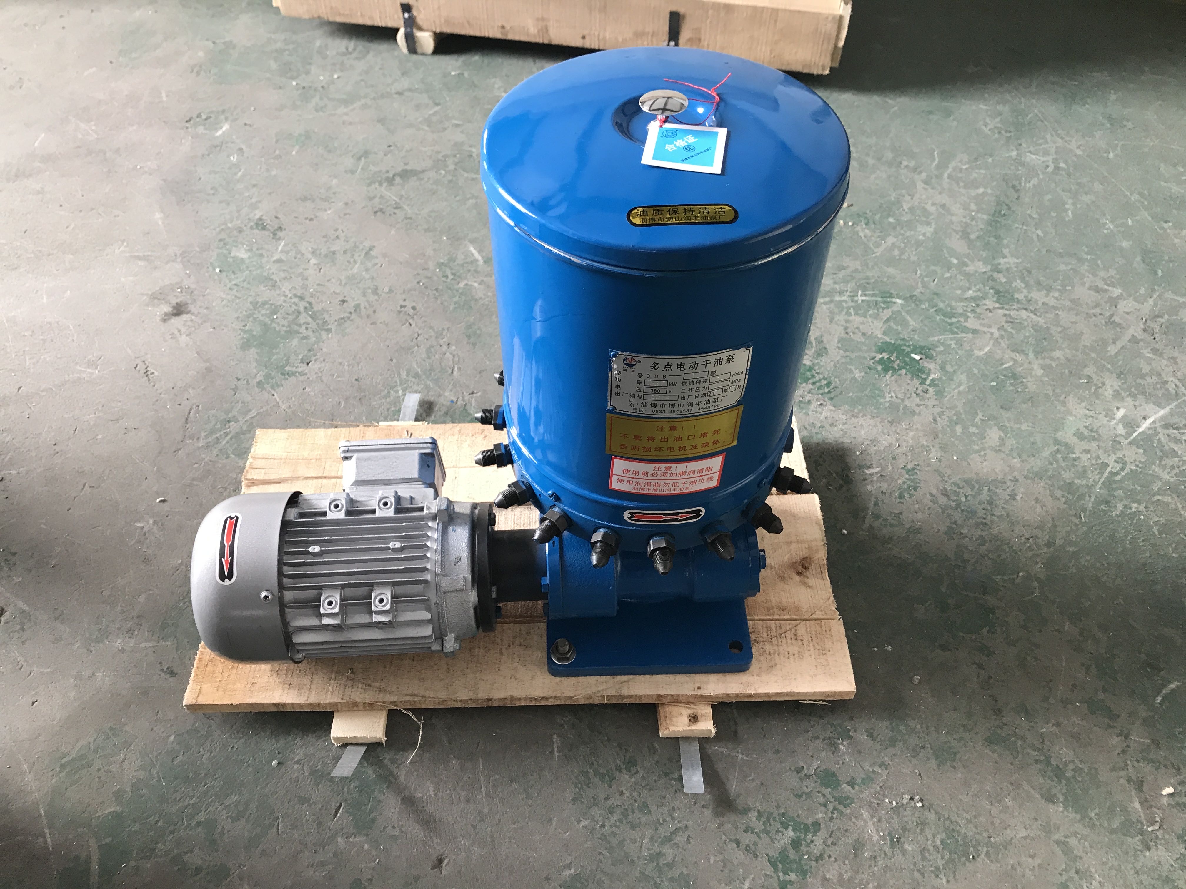 多点干油泵（16，18DDB）(中西器材）M93369